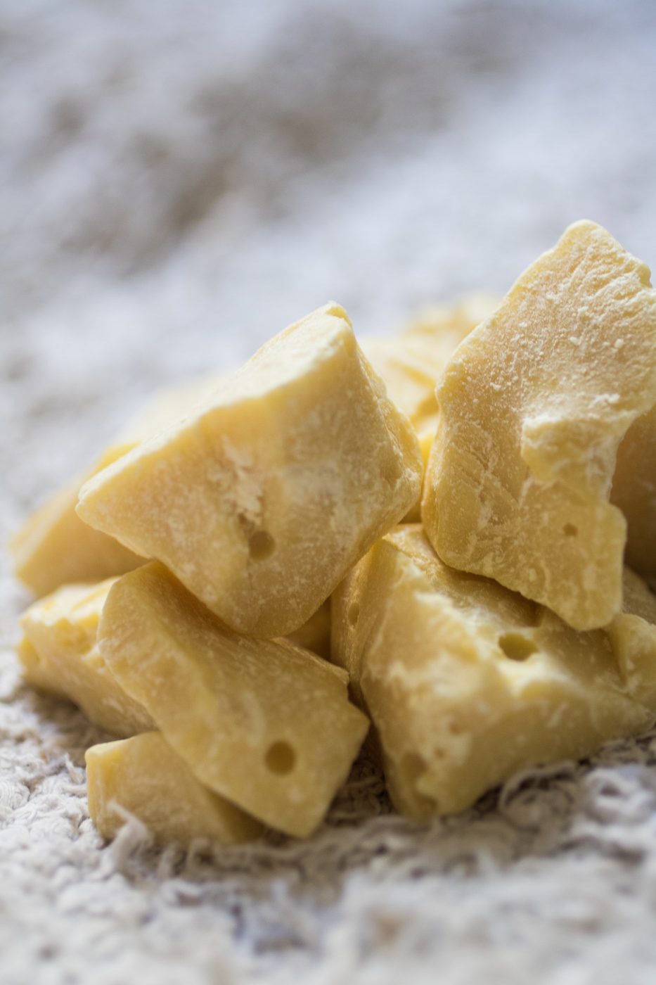 Natürliche Kakaobutter in Stücken